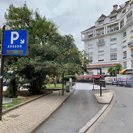 Quartier Du Chateau, Superbe Appartement Avec Parking โป ภายนอก รูปภาพ