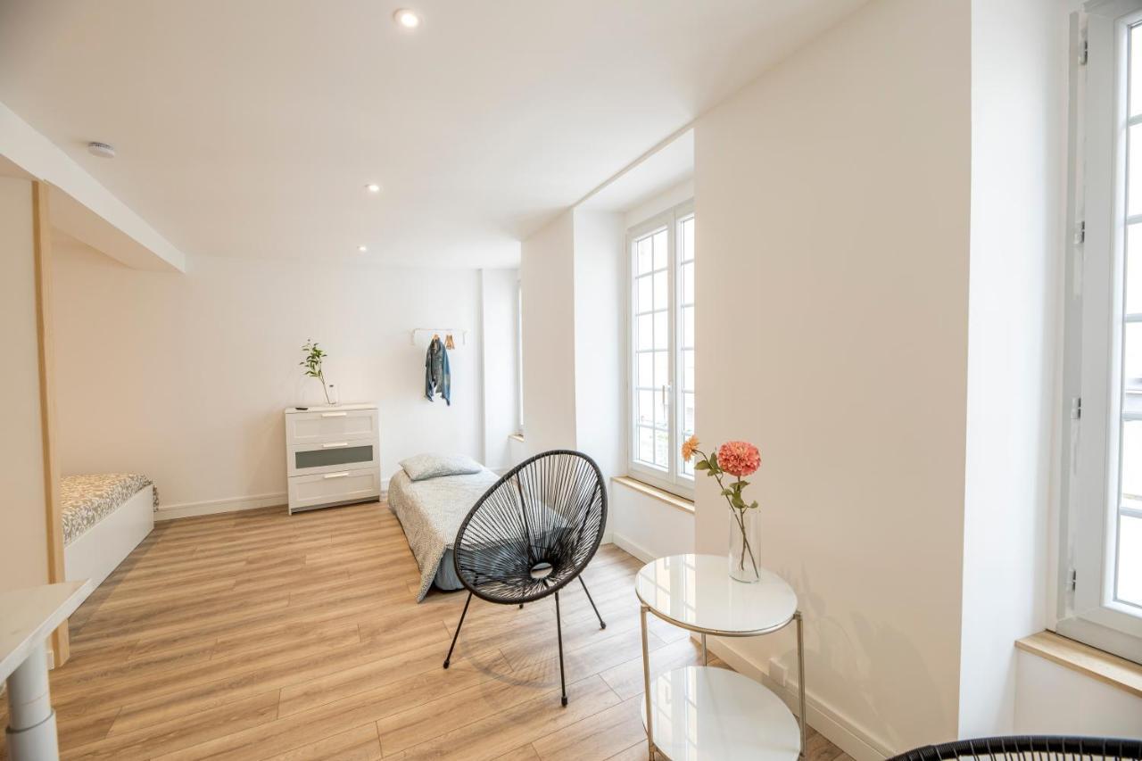 Quartier Du Chateau, Superbe Appartement Avec Parking โป ภายนอก รูปภาพ