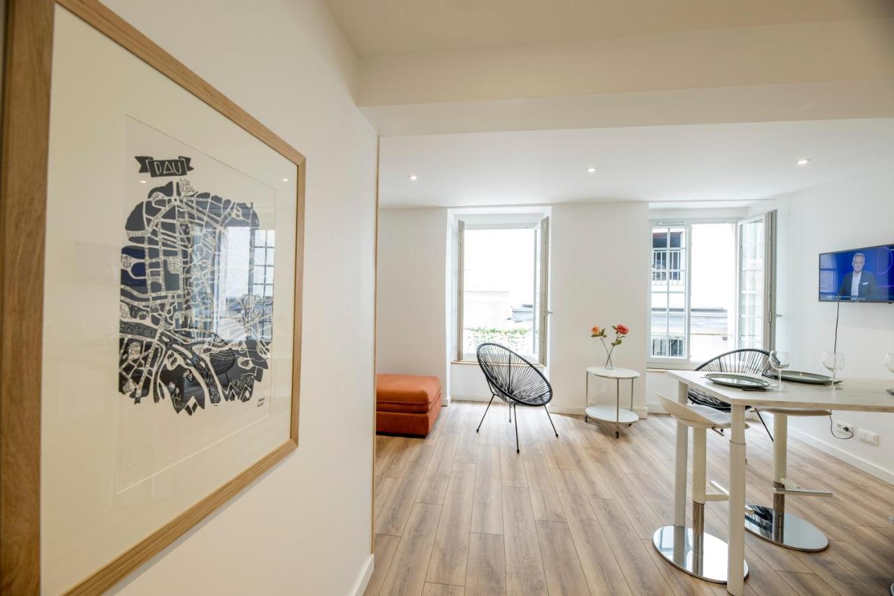 Quartier Du Chateau, Superbe Appartement Avec Parking โป ภายนอก รูปภาพ